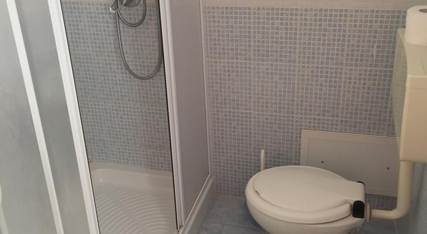 Apartamento Casa Commenda Bríndisi Habitación foto