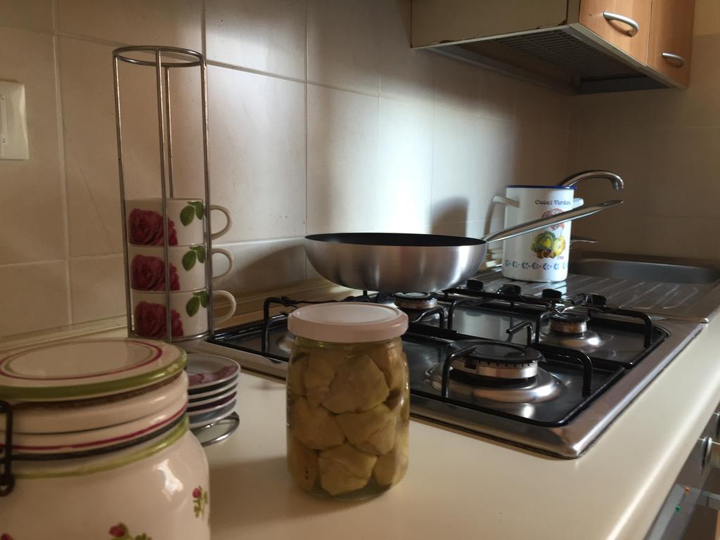 Apartamento Casa Commenda Bríndisi Habitación foto